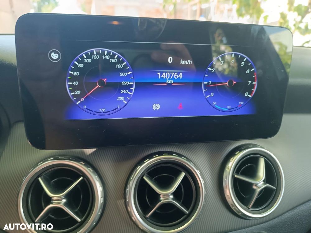 Mercedes-Benz GLA 200 CDI 4MATIC Aut. - 12