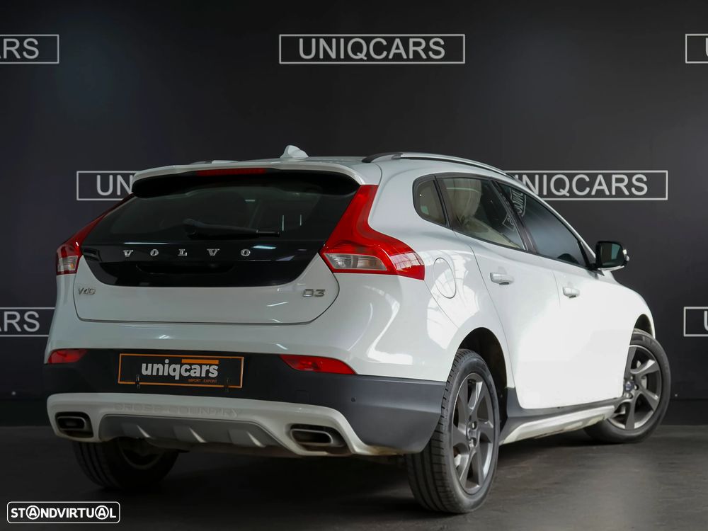 Volvo V40 2.0 D3 Summum Geartronic - 6