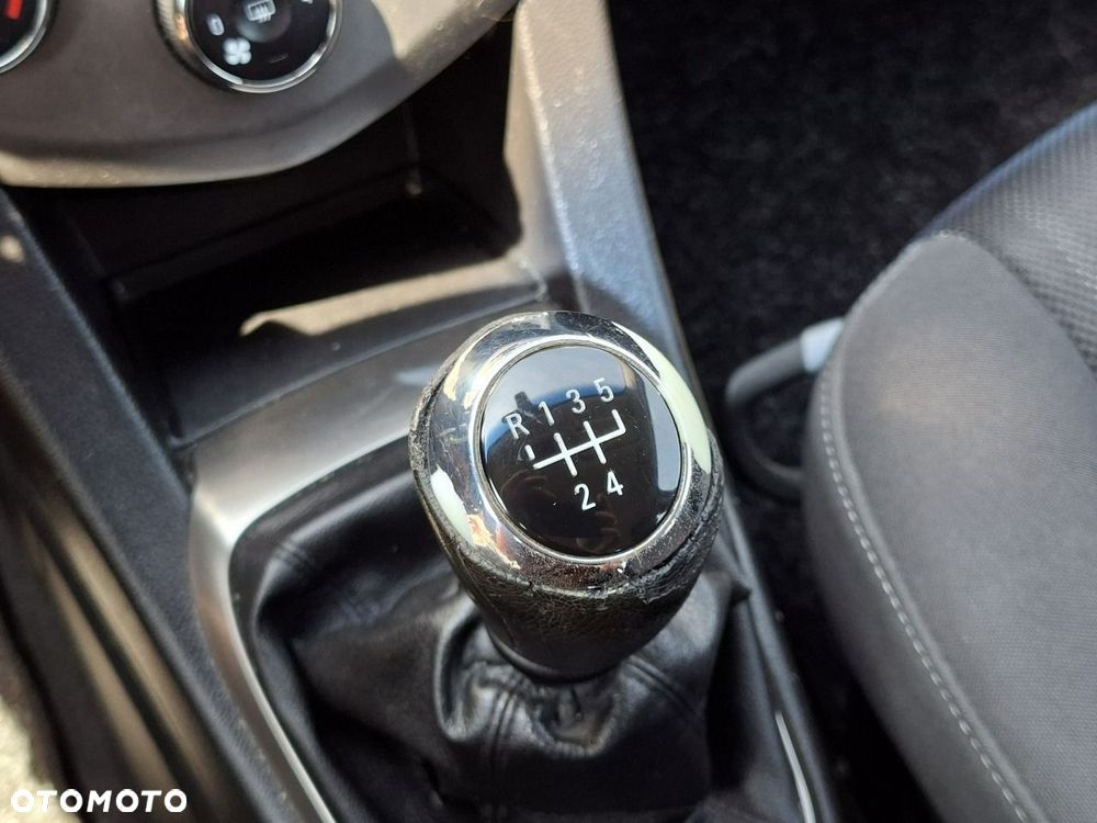 Chevrolet Aveo 1.6 LTZ - 21