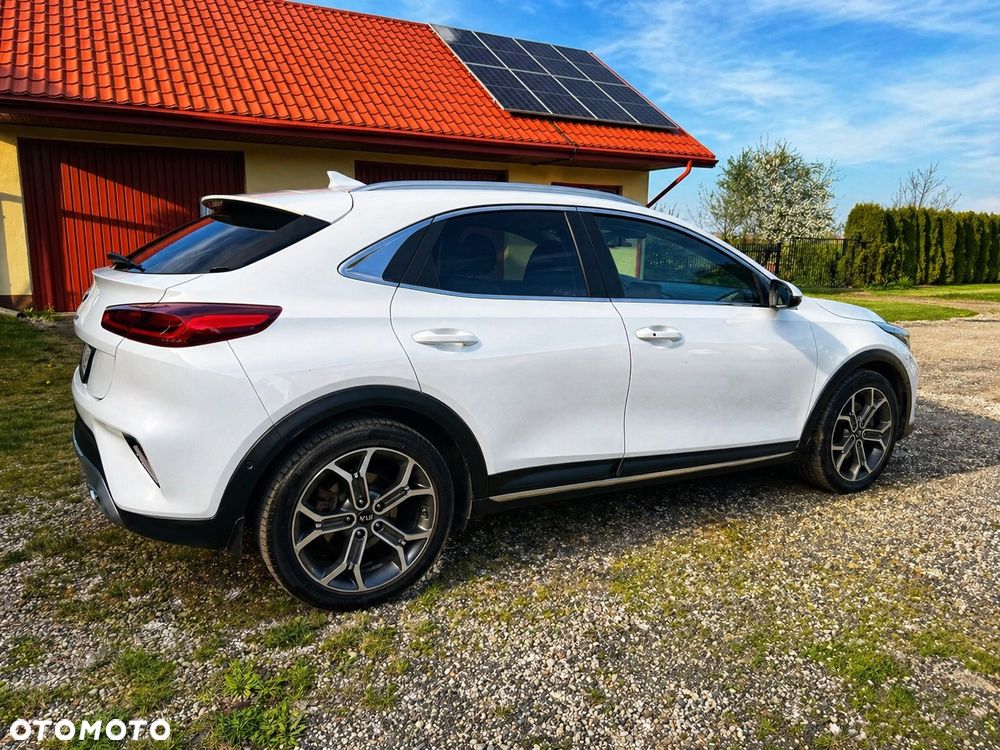 Kia XCeed 1.6 T-GDI L Business Line DCT - 4