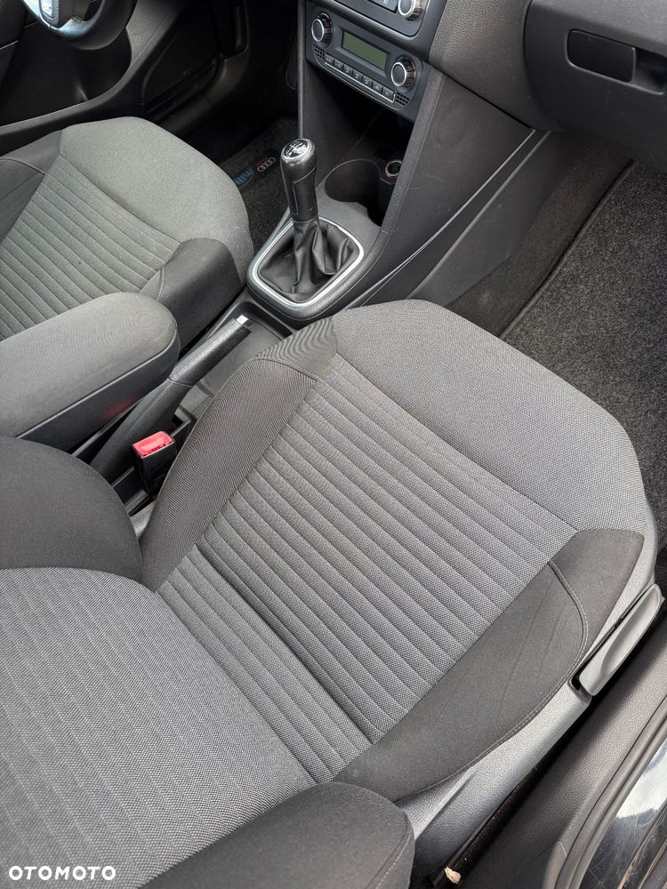 Volkswagen Polo - 16
