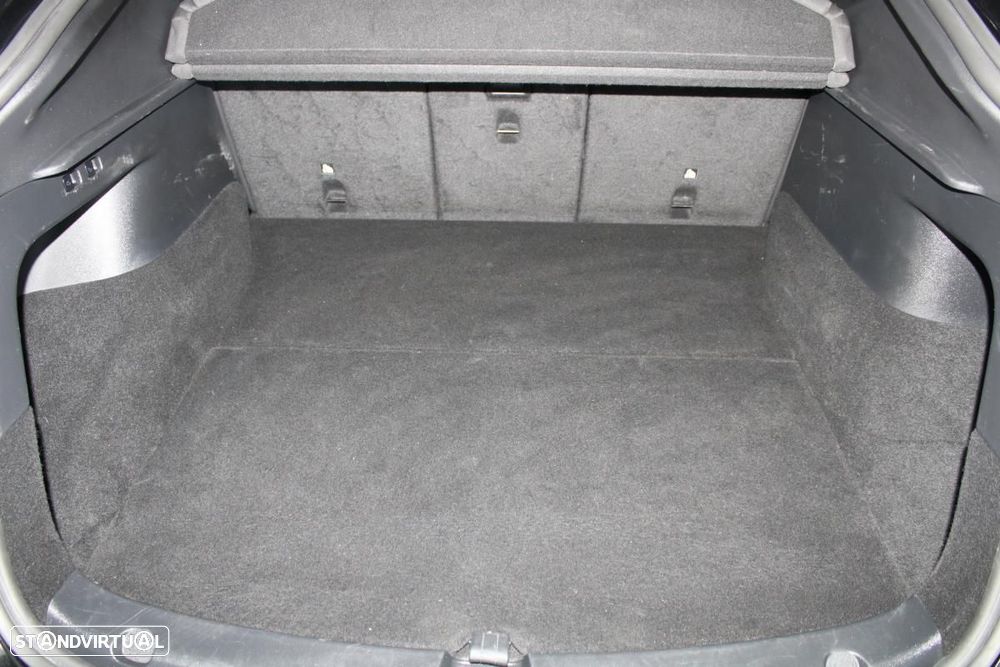 Tesla Model Y Standard - 9