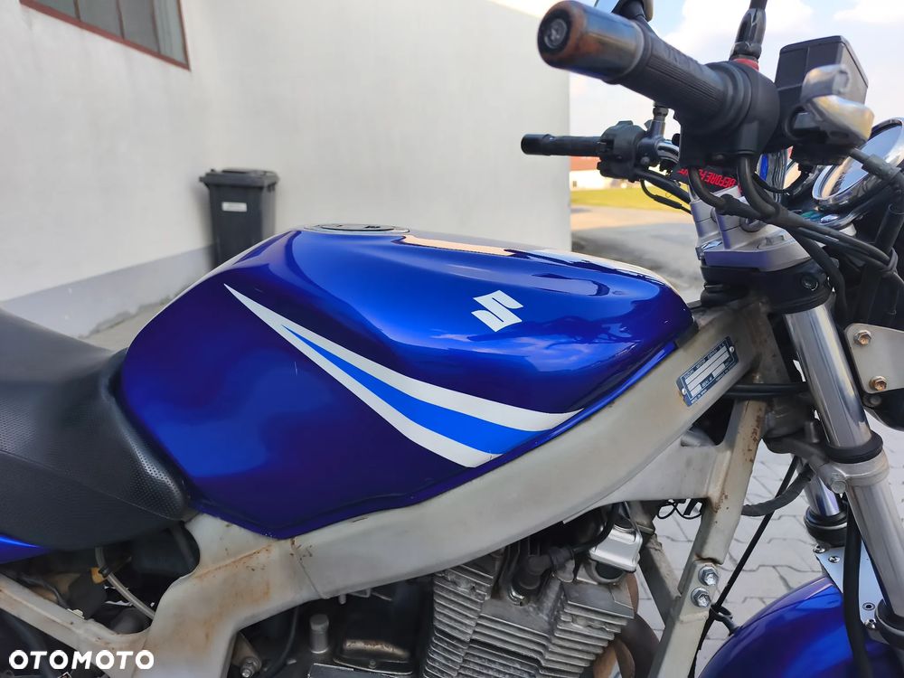 Suzuki GS - 19