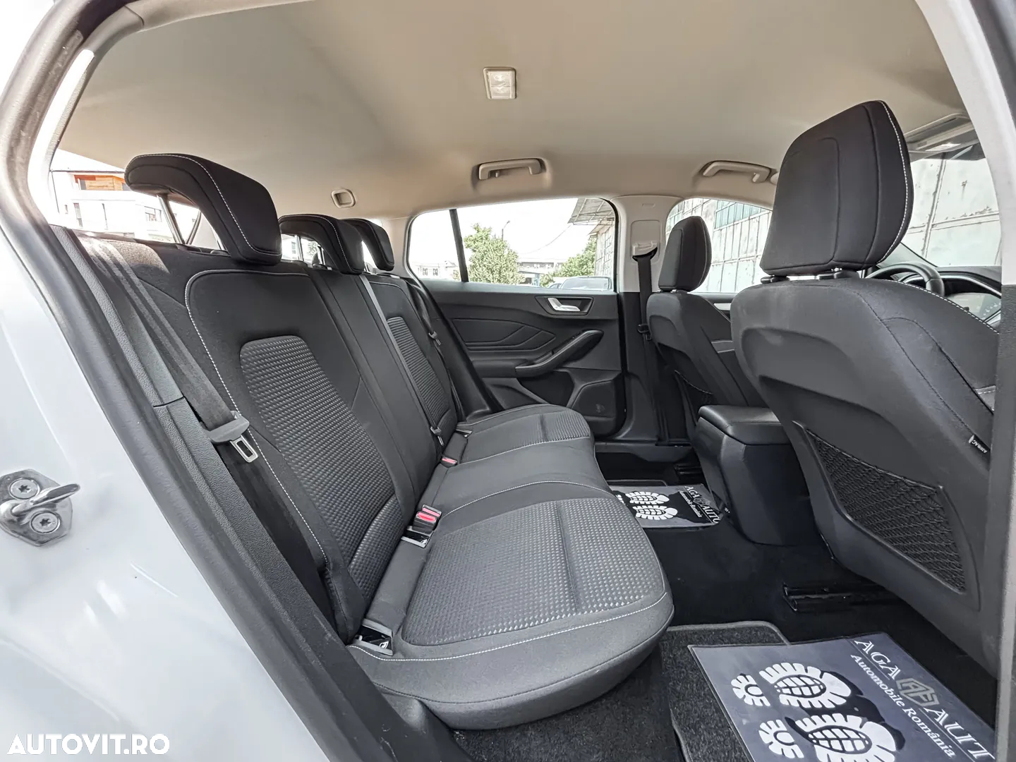 Ford Focus - 10