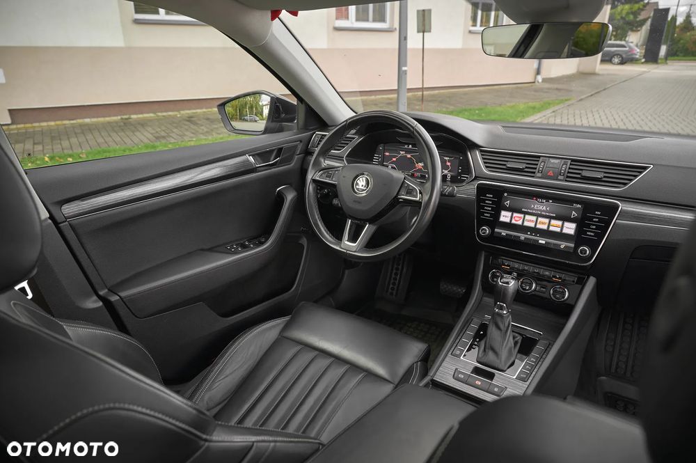 Skoda Superb 2.0 TDI DSG Style - 30