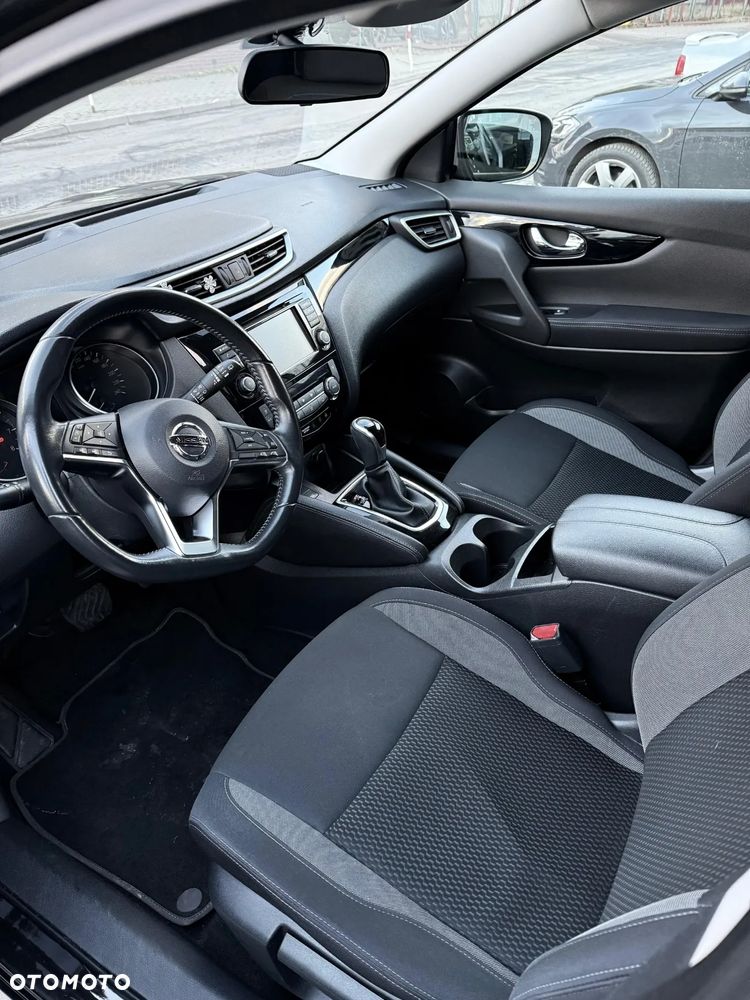Nissan Qashqai ver-1-3-dig--t-acenta-dct - 9