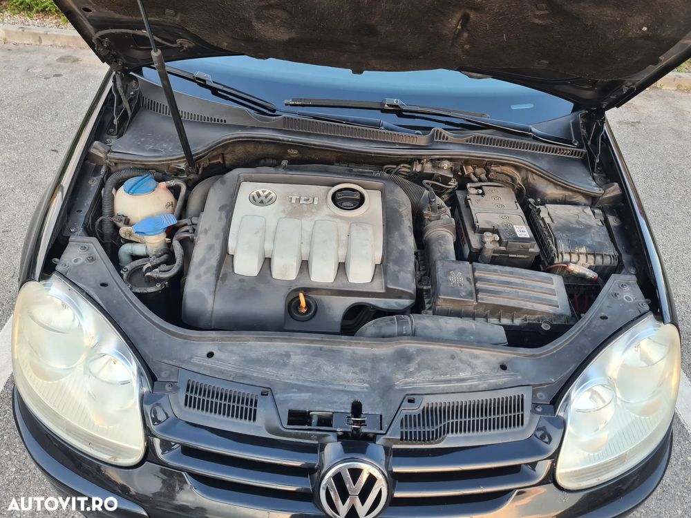 Volkswagen Golf - 11