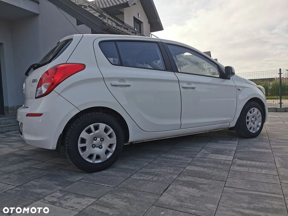 Hyundai i20 1.2 Trend - 33