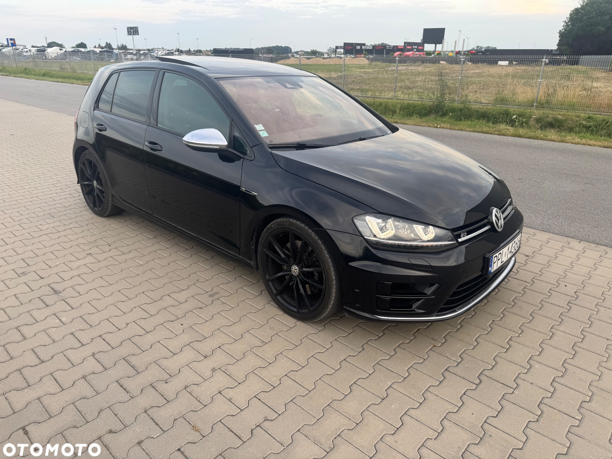 Volkswagen Golf VII 2.0 TSI BMT 4Mot R DSG - 11