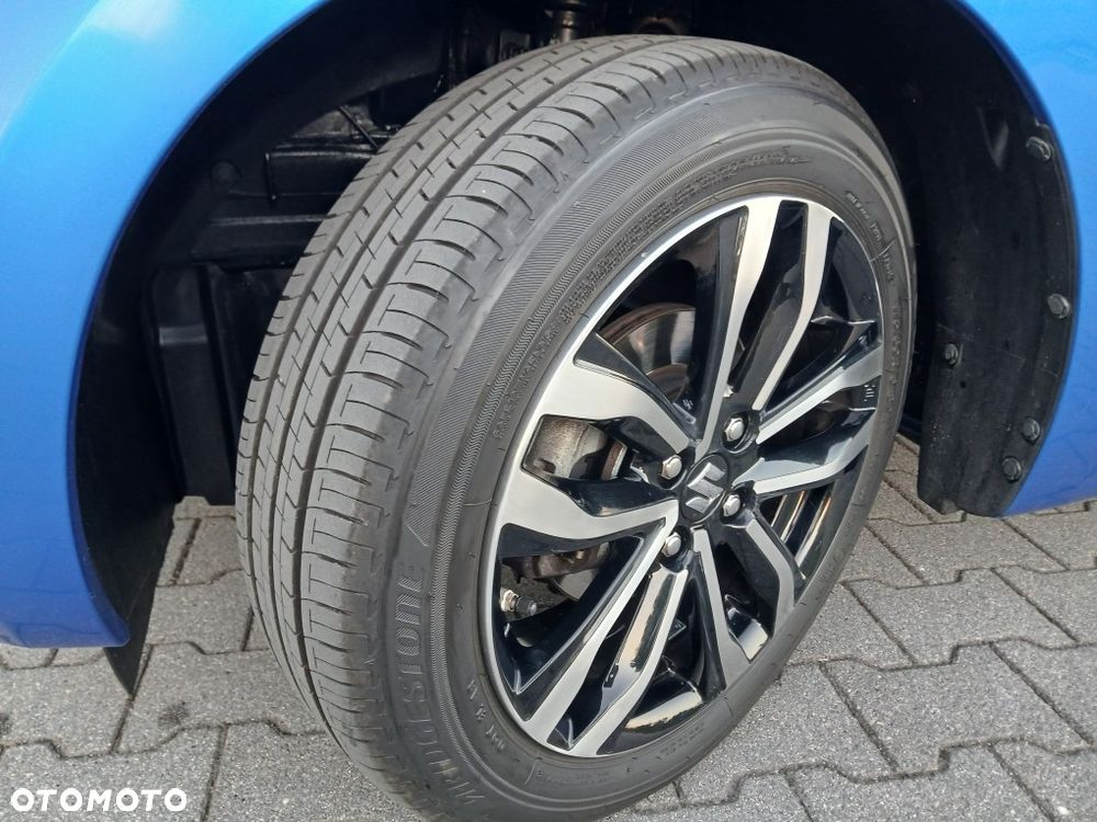 Suzuki Swift 1.2 Dualjet SHVS Premium Plus CVT - 8