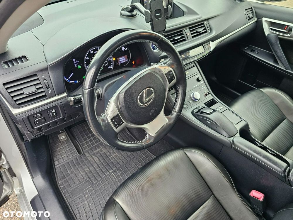 Lexus CT 200h F Sport Edition - 21