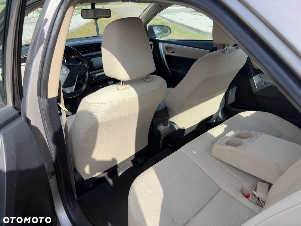 Toyota Corolla 1.6 Premium - 10