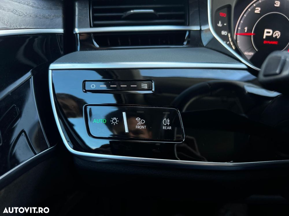 Audi A8 - 35