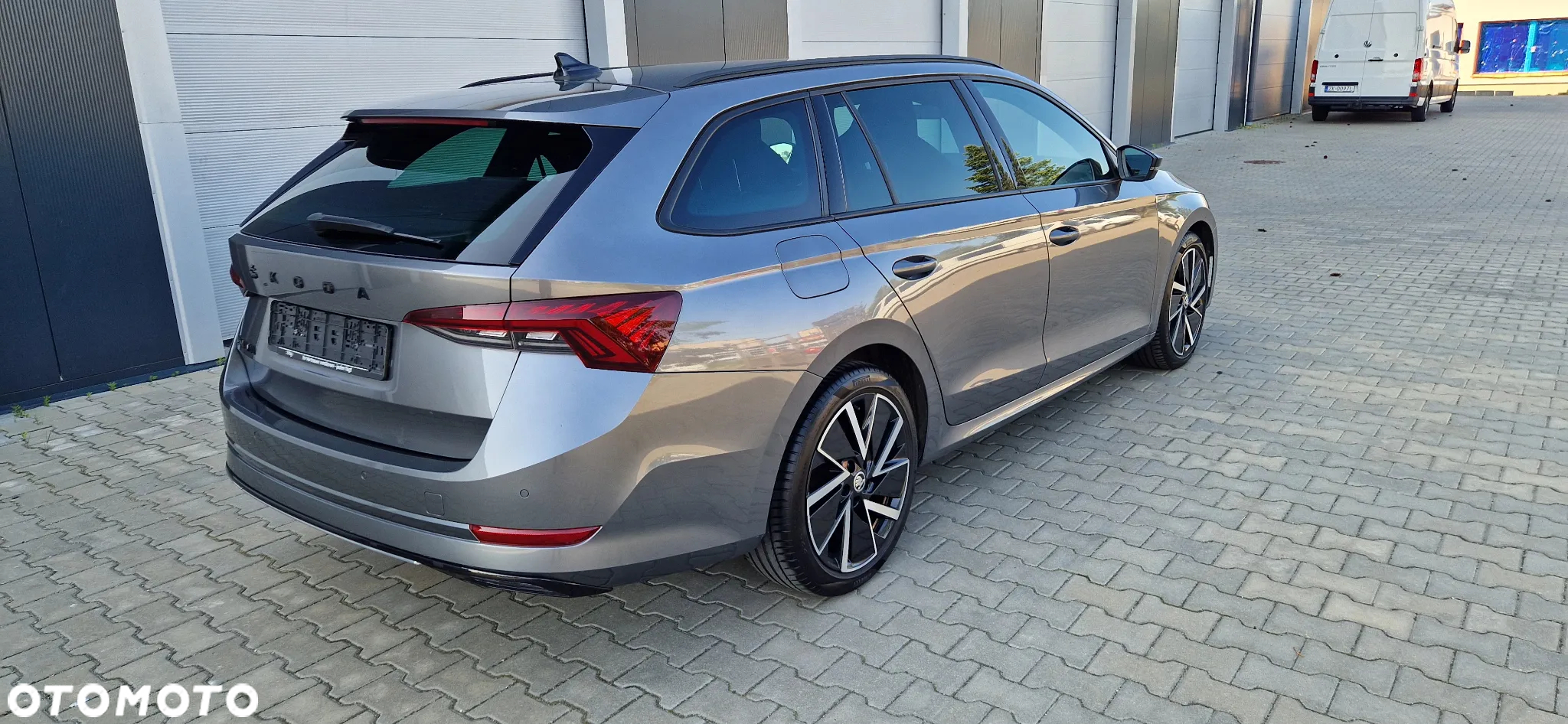 Skoda Octavia 2.0 TDI 4x4 Sportline DSG - 4