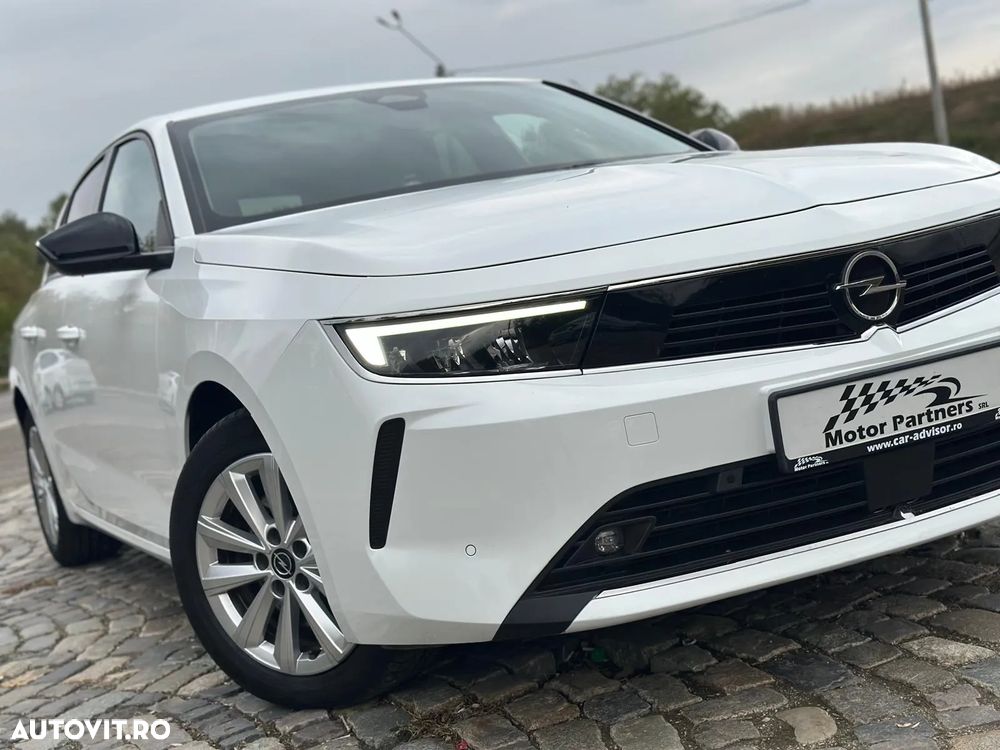 Opel Astra 1.5L Start/Stop AT8 Elegance - 9