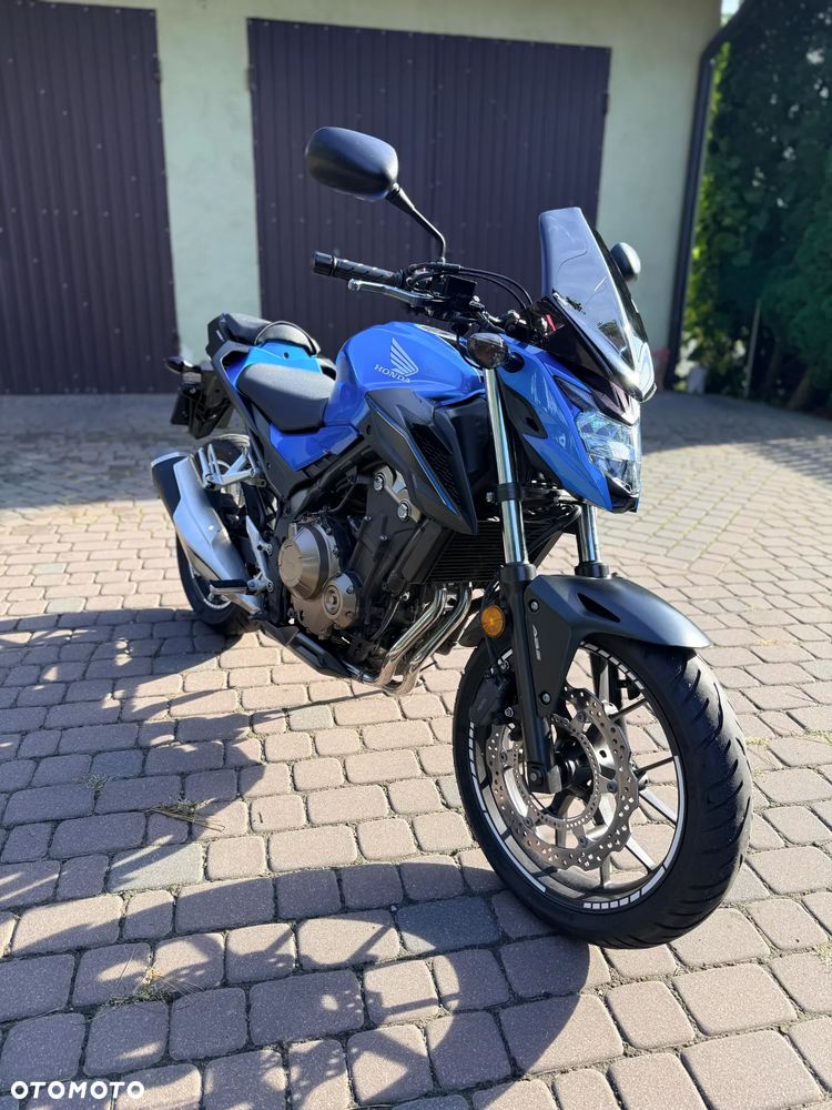 Honda CB - 1