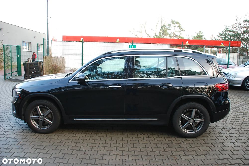 Mercedes-Benz GLB 200 d 8G-DCT Progressive - 28