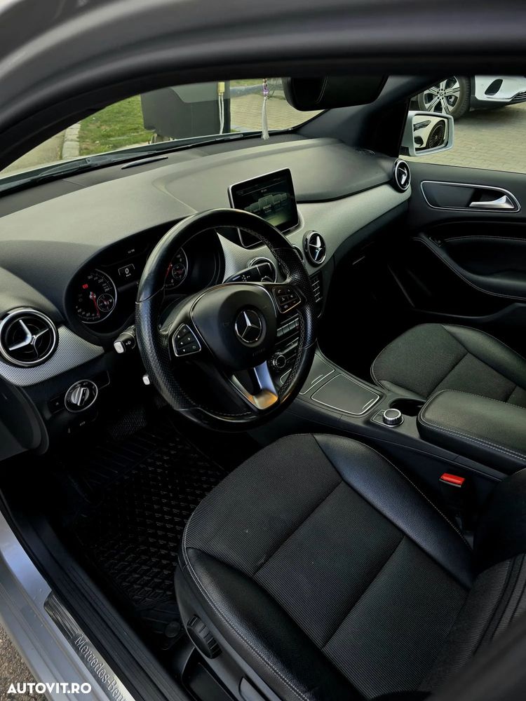 Mercedes-Benz B 180 - 5