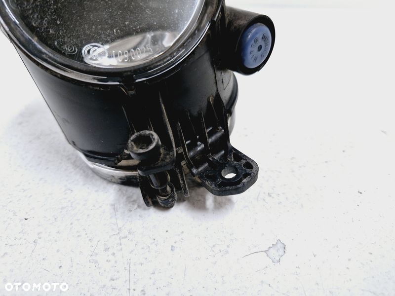 volvo xc70 2 ii lampa przeciwmgielna halogen lewy przód światło lewe 31214475 - 5