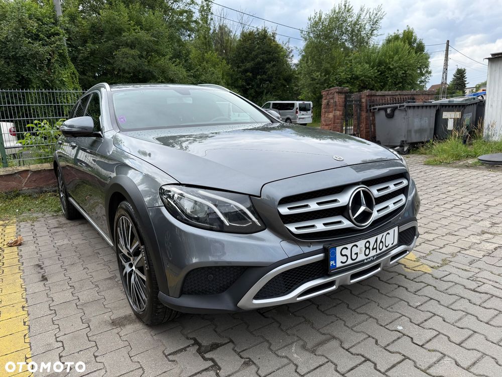 Mercedes-Benz Klasa E 220 d 4-Matic All-Terrain - 35