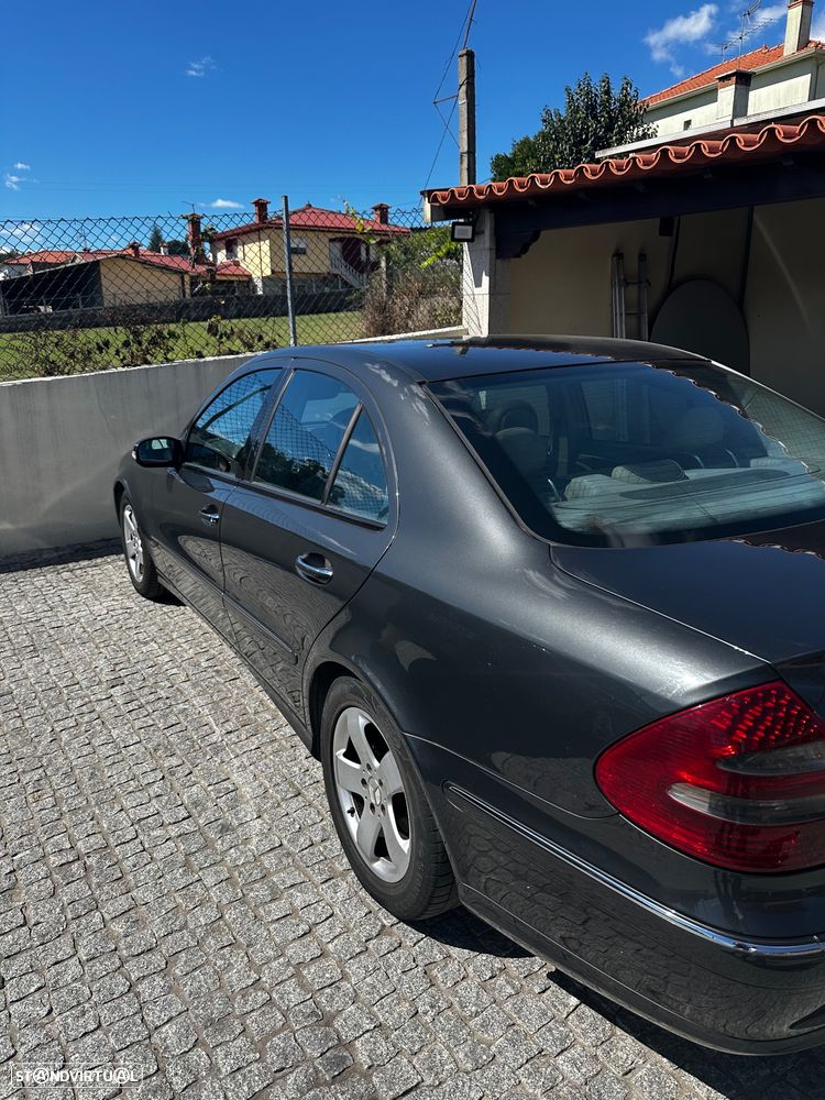 Mercedes-Benz E 220 CDI Auto Avantgarde - 1