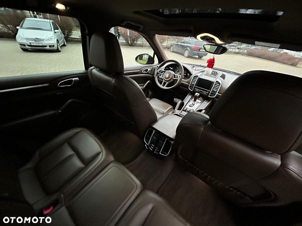 Porsche Cayenne S Diesel - 25