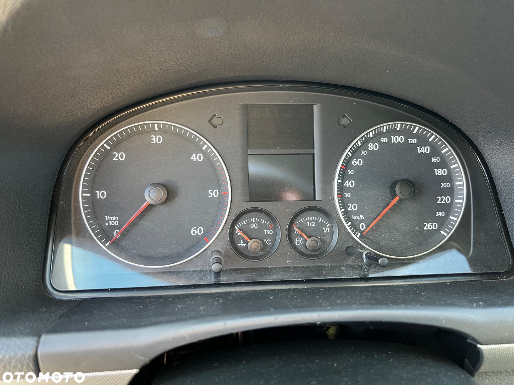 Volkswagen Touran 2.0 TDI Trendline - 27