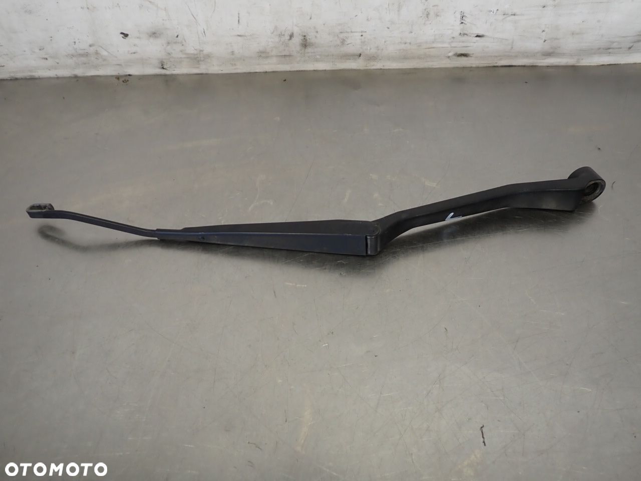 RAMIĘ WYCIERACZKI PRZÓD LEWE TOYOTA RAV4 II LIFT - 1