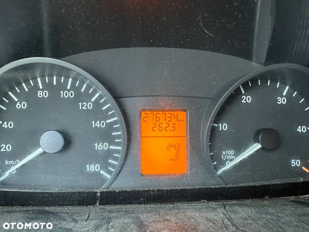 Mercedes-Benz Sprinter 906 - 13