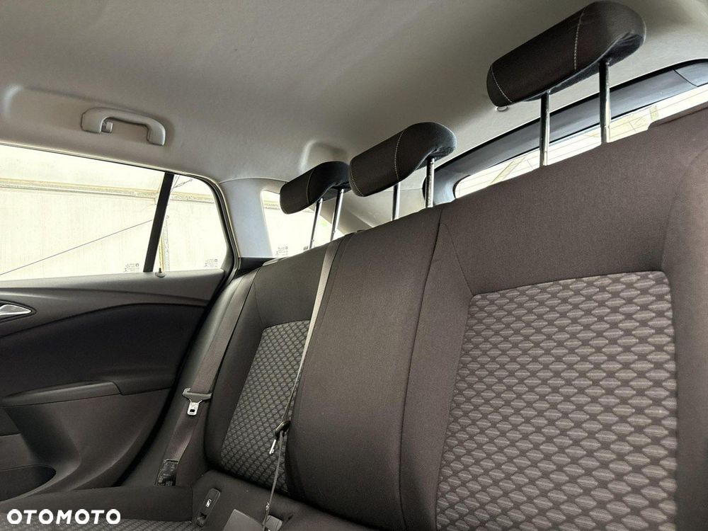 Opel Astra - 19