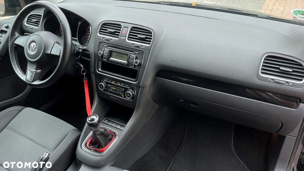 Volkswagen Golf 1.6 Comfortline - 19