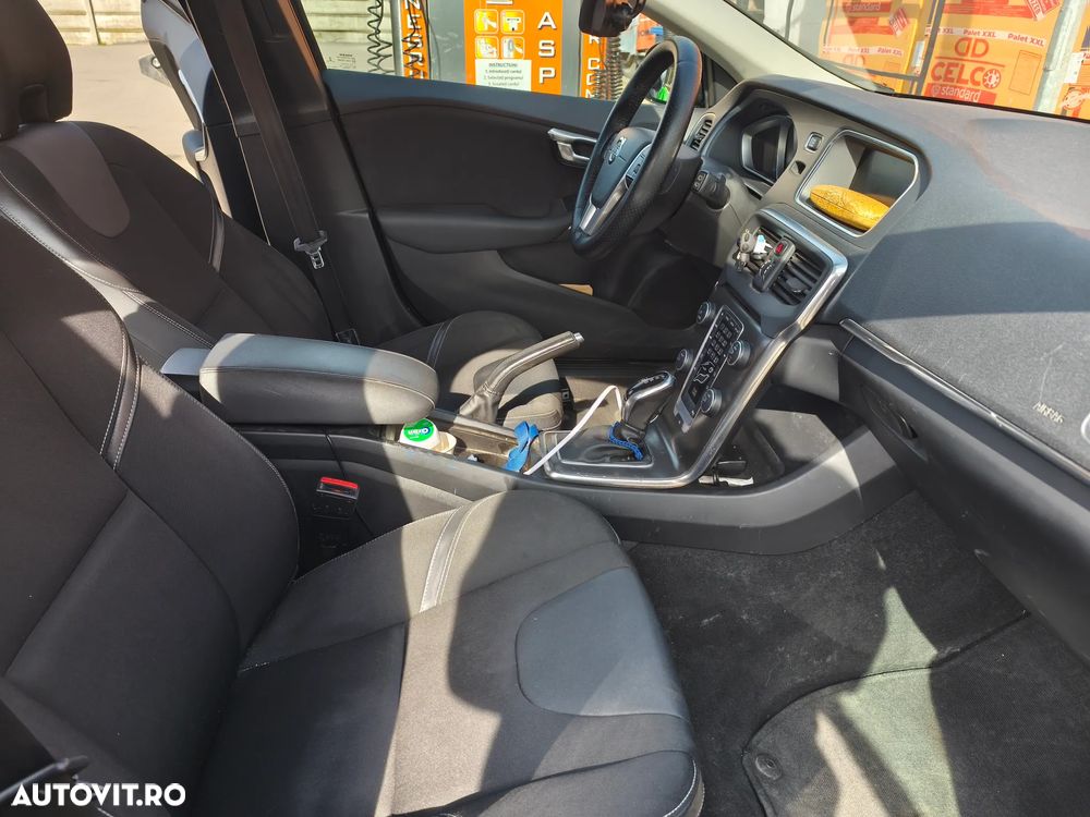 Volvo V40 D2 Powershift Momentum - 15