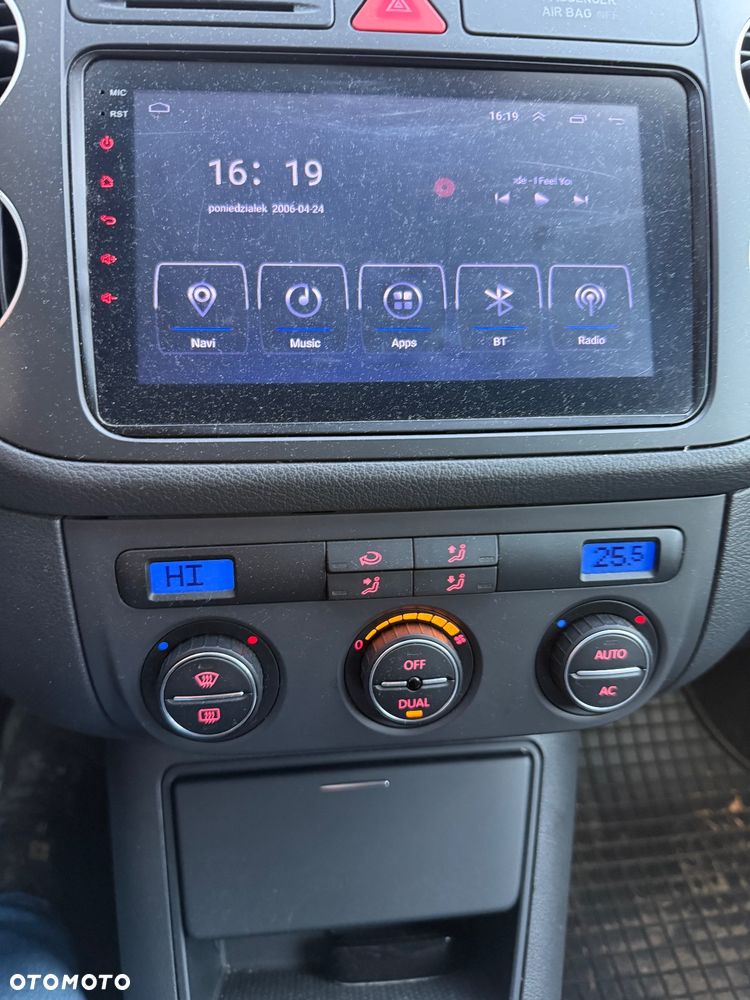 Volkswagen Golf Plus 1.9 TDI DPF United - 24