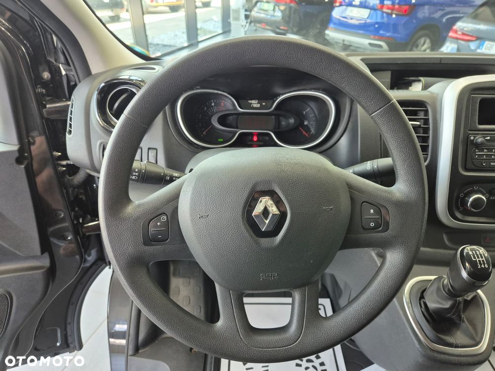 Renault Trafic 2.0 DCi 120  / L2H1 LONG / JEDYNY TAKI Z MONAKO / SERWISOWANY / ODŚWIEŻONY / ORYG. NISKI PRZEBIEG / RARYTAS / LAMPY LEDOWER  / DŁUGA PAKA / 3 MIEJSCA / UNIKATOWY STYL / EURO 6 - 21