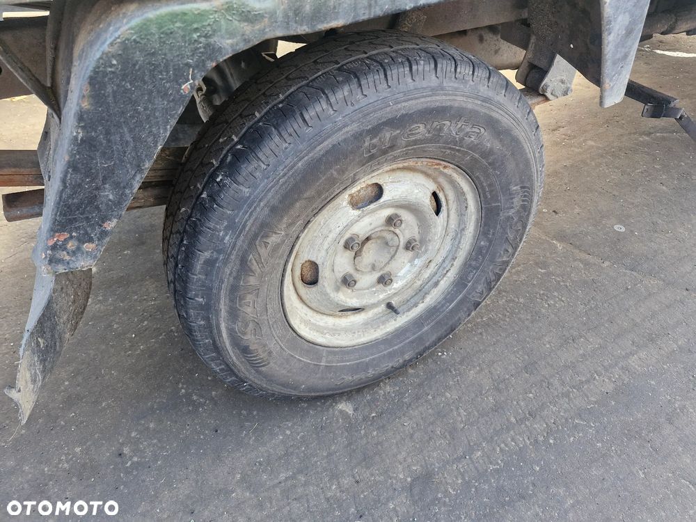 Kia CERES : Kia CERE pojazd na części: maska, zderzak, drzwi, szyby, lusterka, chłodnica.... - 26