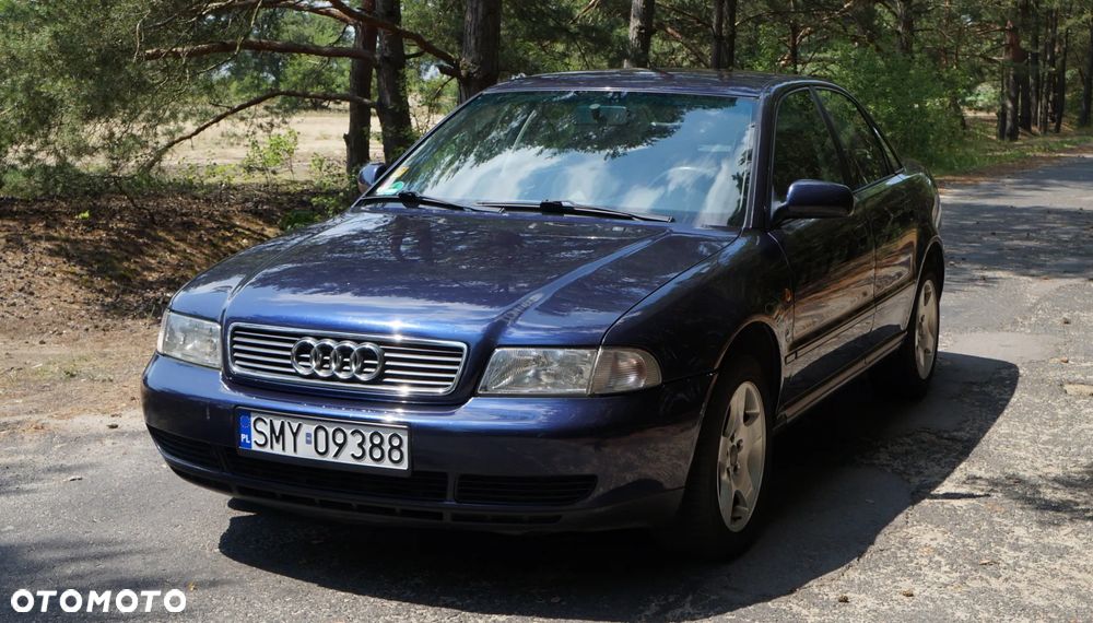 Audi A4 Limousine - 16