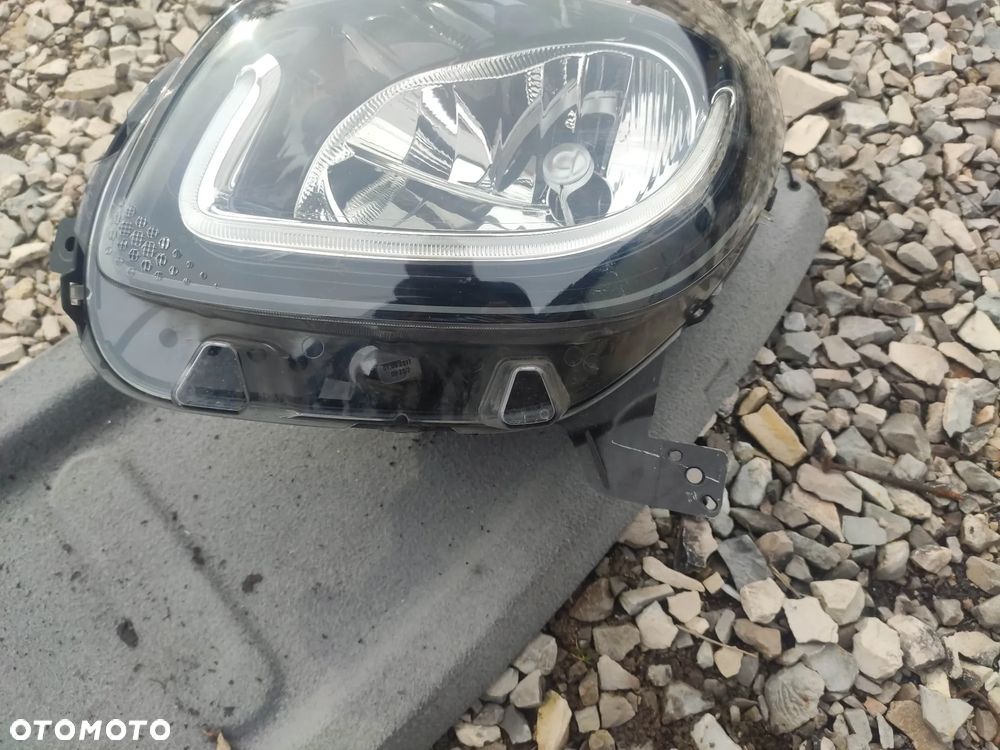 CC Lampa Lewy Przód Przednia Smart FORTWO III led a4539063501 - 2