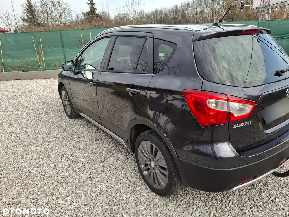 Suzuki S-Cross - 4