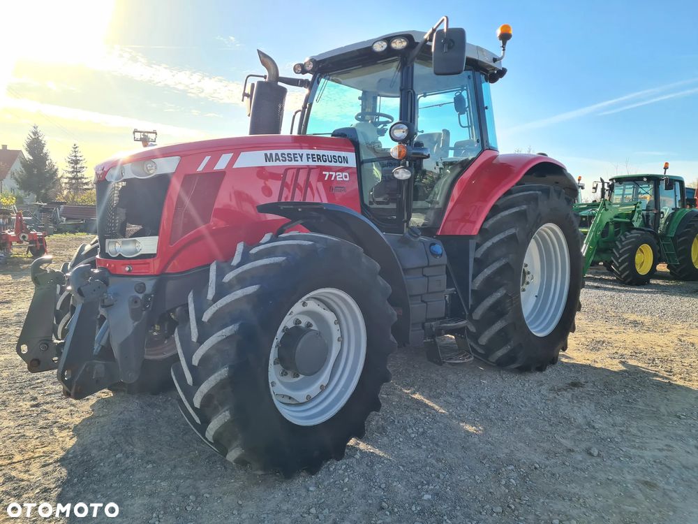 Massey Ferguson 7720 Dyna 6 - 2