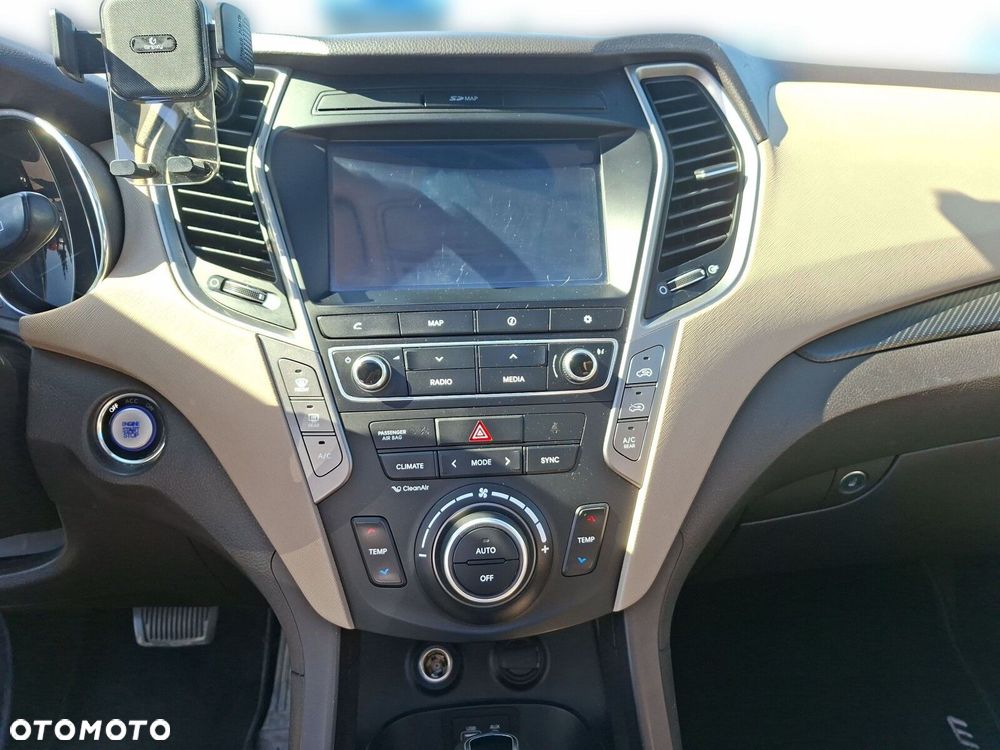 Hyundai Santa Fe - 23