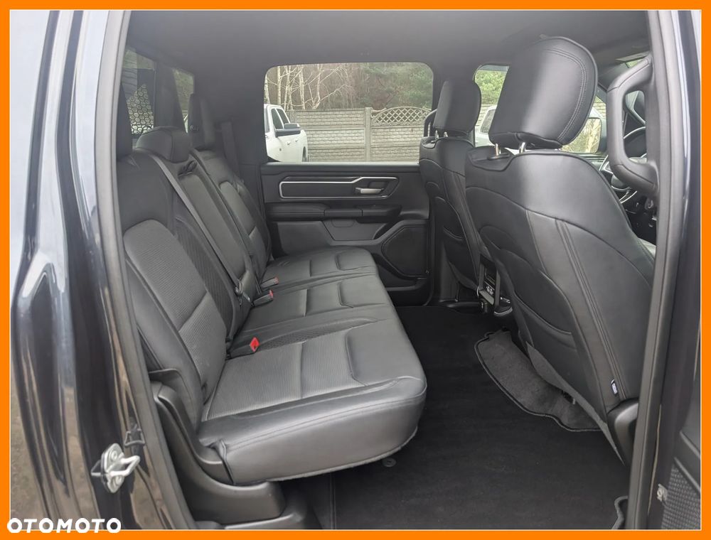 RAM 1500 Crew Cab Shortbed Bighorn - 13