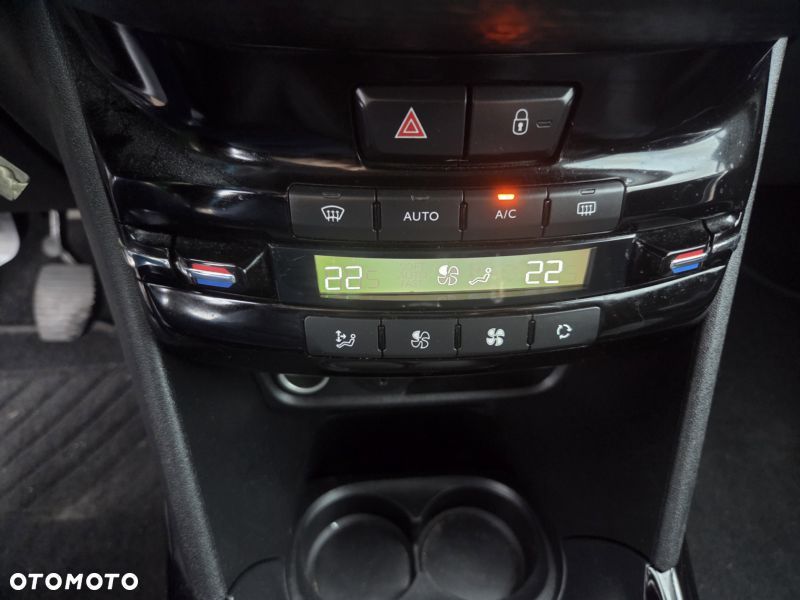 Peugeot 2008 PureTech 110 Stop&Start Allure - 16