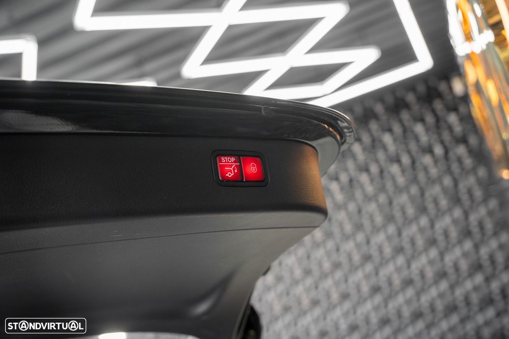 Mercedes-Benz C 300 de T 9G-TRONIC AMG Line - 38