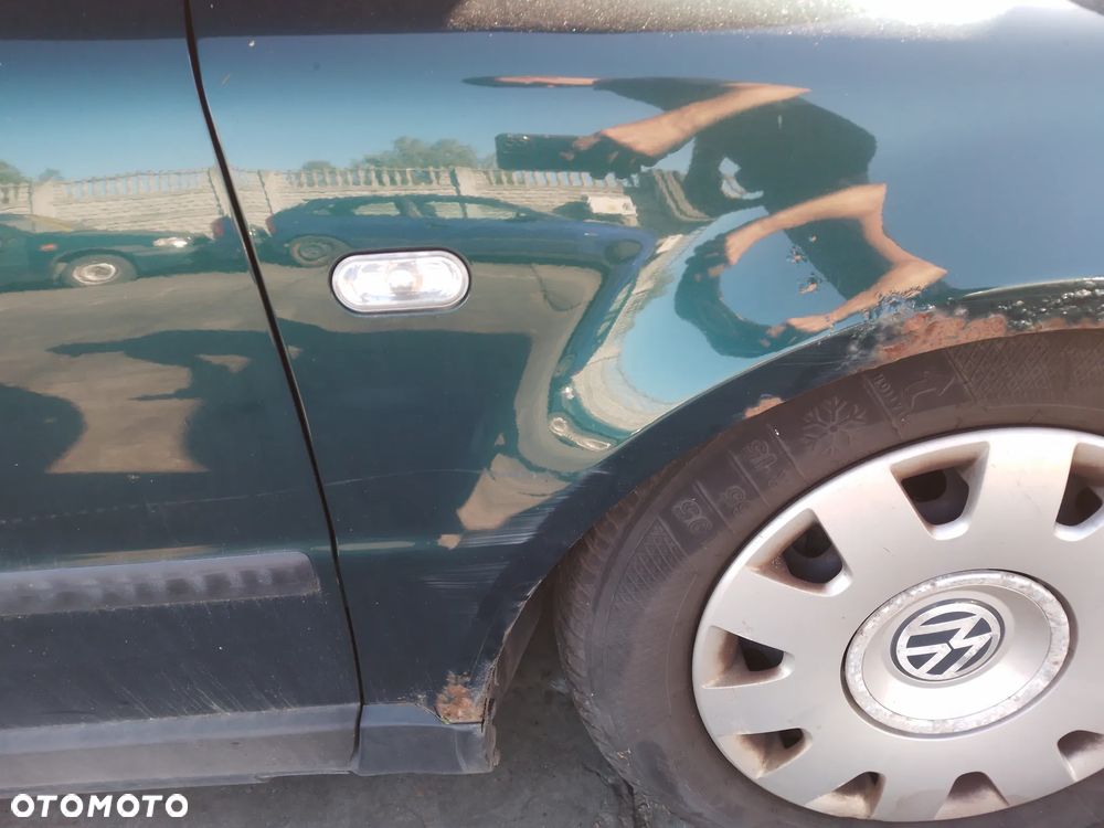 VOLKSWAGEN PASSAT B5 1.9 TDI LIFT 00 - 05 AWX   BELKA ZAWIESZENIA TYŁ - 13