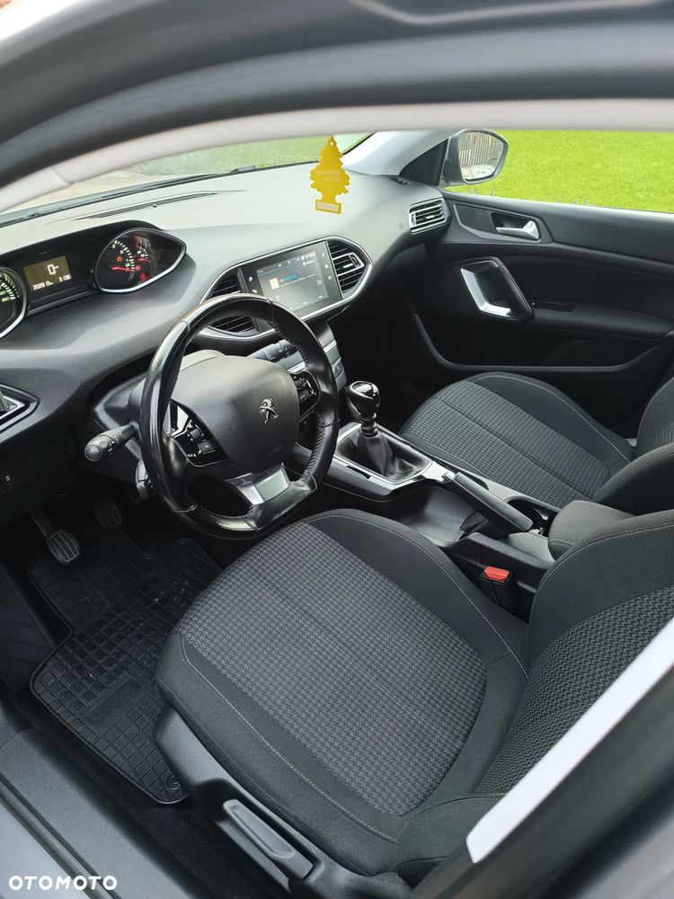 Peugeot 308 - 9