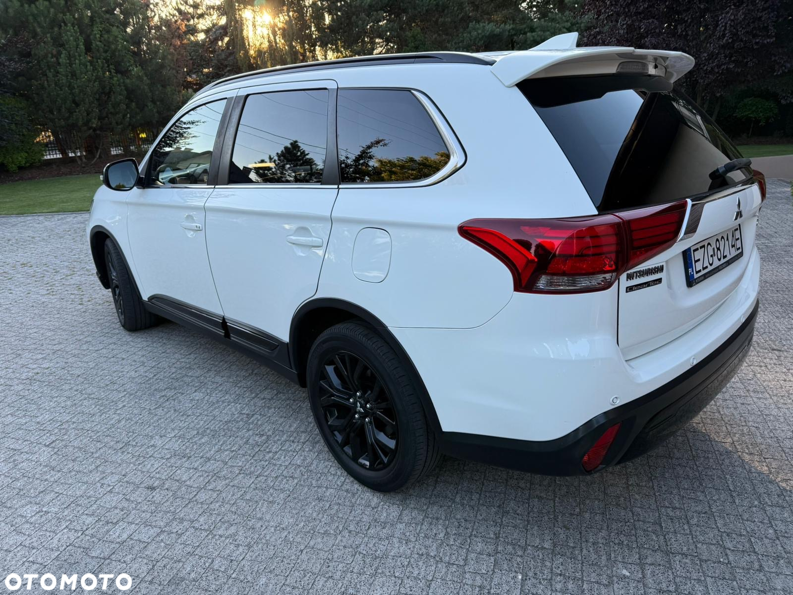 Mitsubishi Outlander 2.0 Instyle Navi 4WD CVT - 5