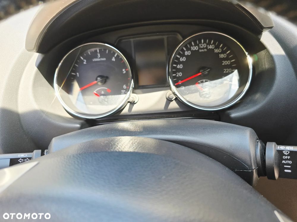 Nissan Qashqai 1.6 DCi 4x4 Tekna - 16