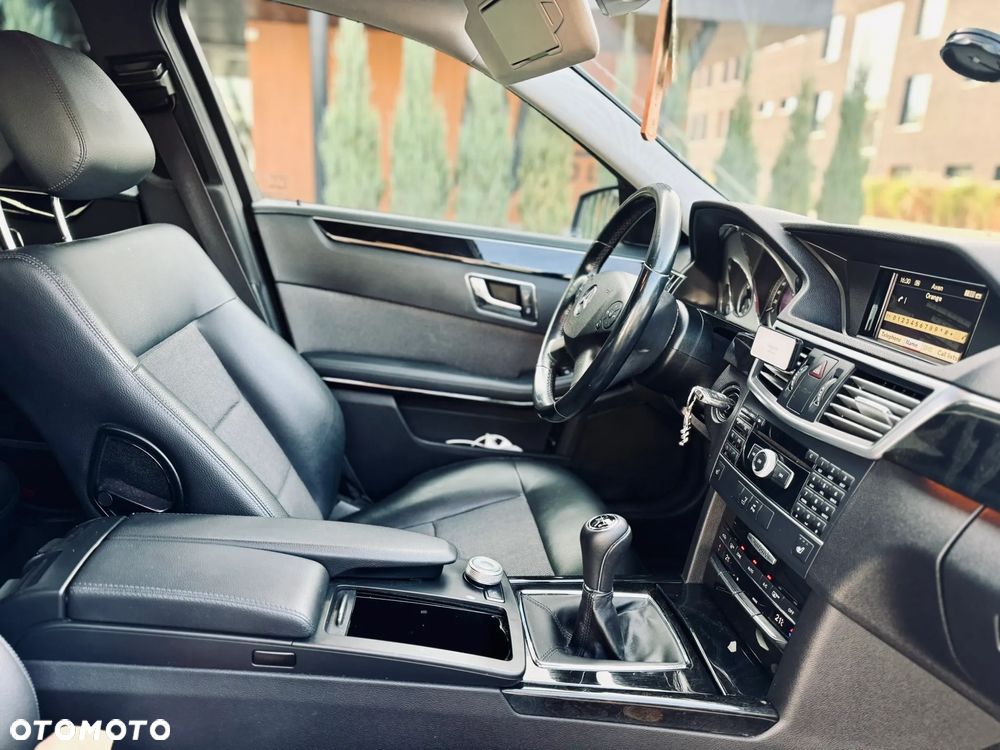 Mercedes-Benz Klasa E 200 CDI Avantgarde - 9