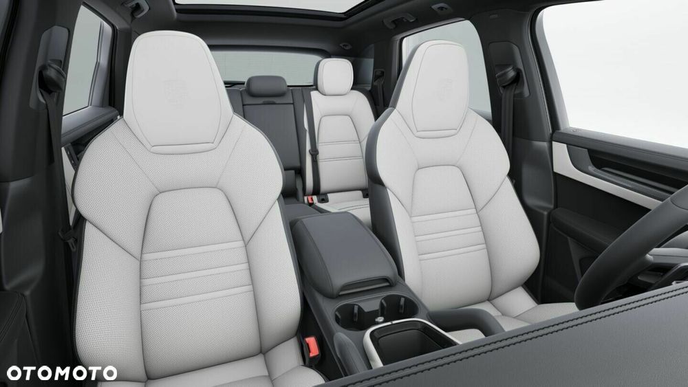 Porsche Cayenne - 10