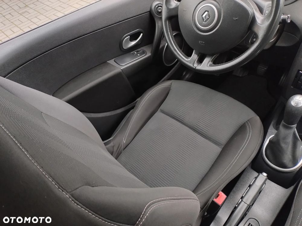 Renault Clio 1.2 16V 75 Dynamique - 20